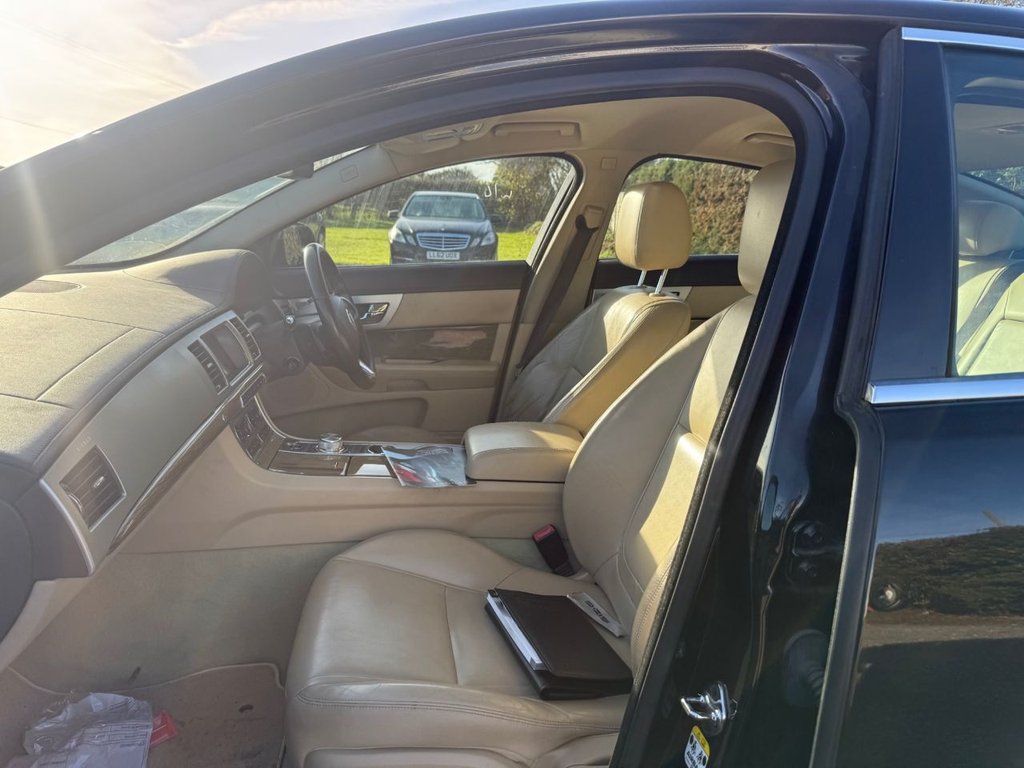 Used Jaguar XF 2013 for sale - 76570396: Photo 8