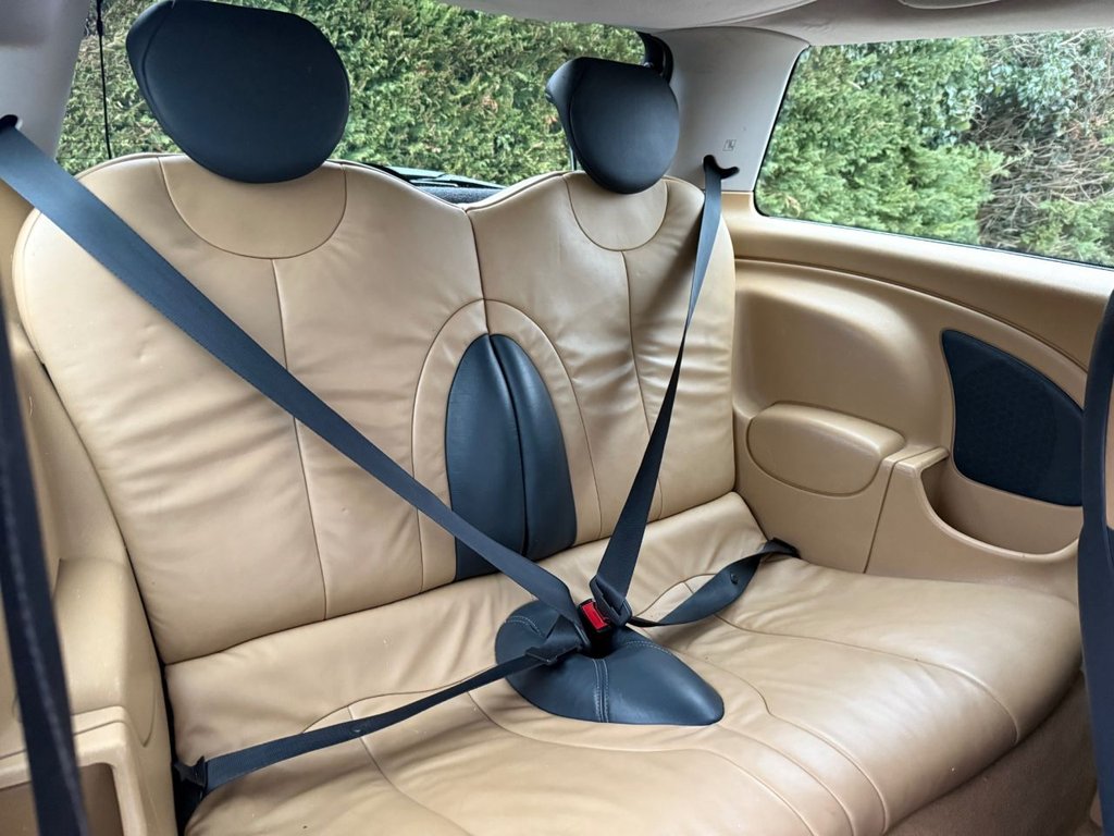 Used MINI Hatch 2004 for sale - 76470054: Photo 11