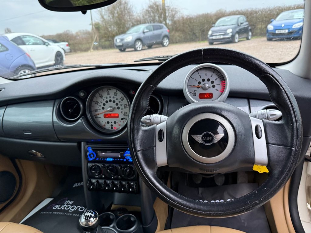 Used MINI Hatch 2004 for sale - 76470054: Photo 13