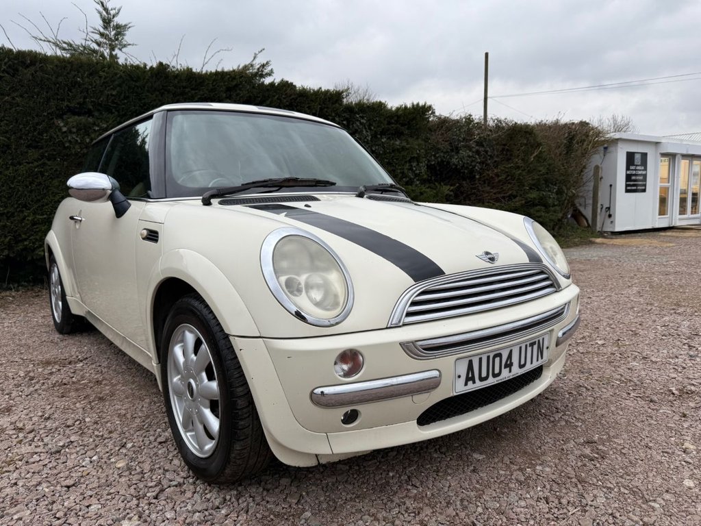 Used MINI Hatch 2004 for sale - 76470054: Photo 2