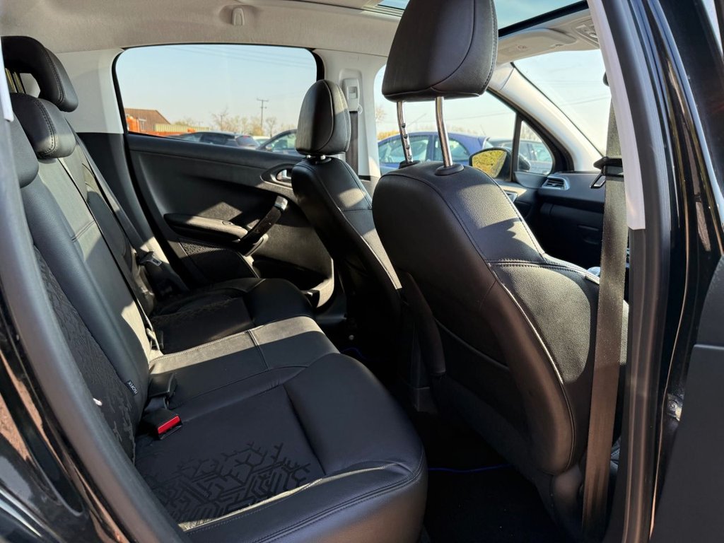 Used Peugeot 208 2012 for sale - 76469982: Photo 13