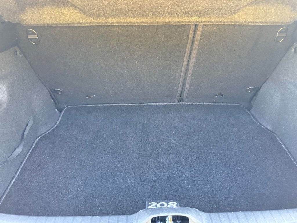 Used Peugeot 208 2012 for sale - 76469982: Photo 17