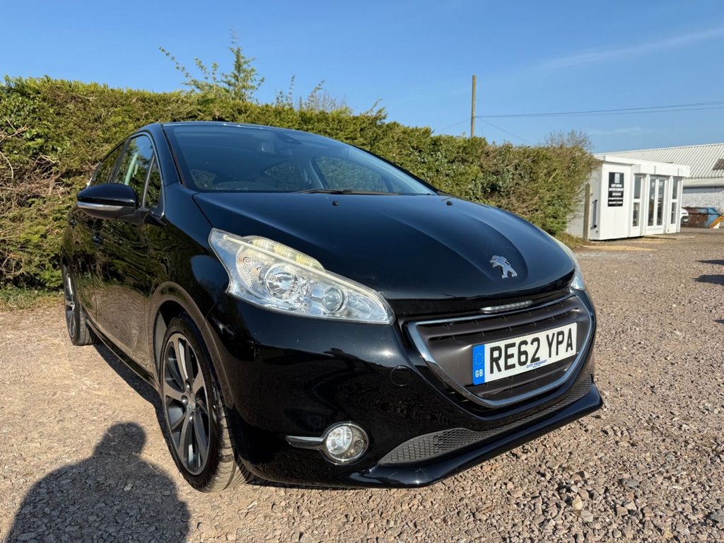 Used Peugeot 208 2012 for sale - 76469982: Photo 2