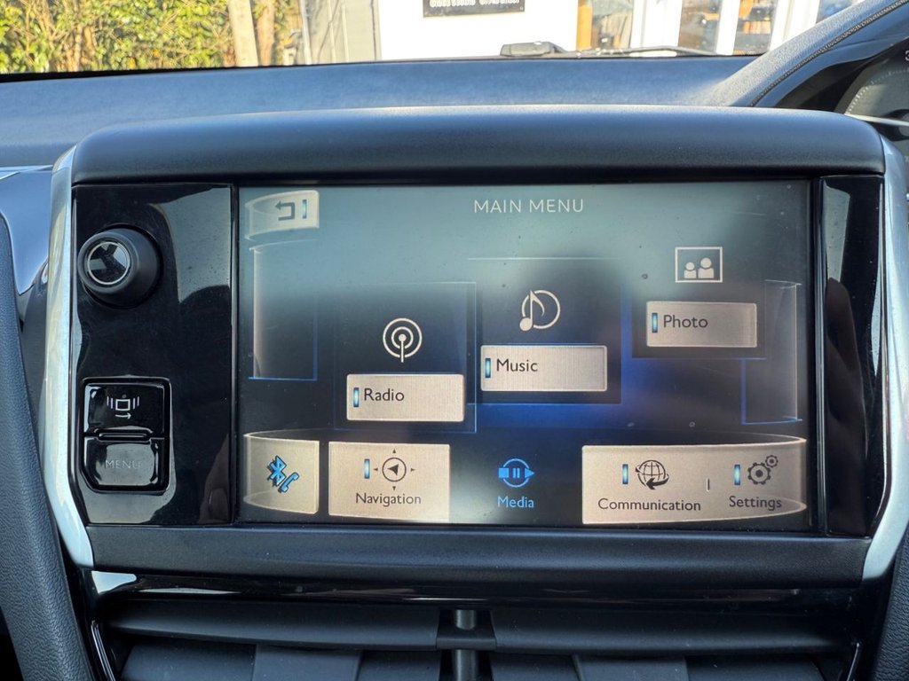 Used Peugeot 208 2012 for sale - 76469982: Photo 20