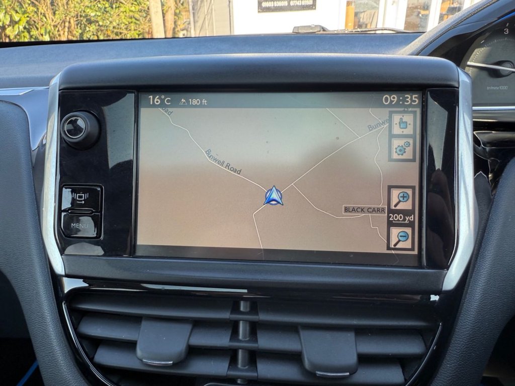 Used Peugeot 208 2012 for sale - 76469982: Photo 22