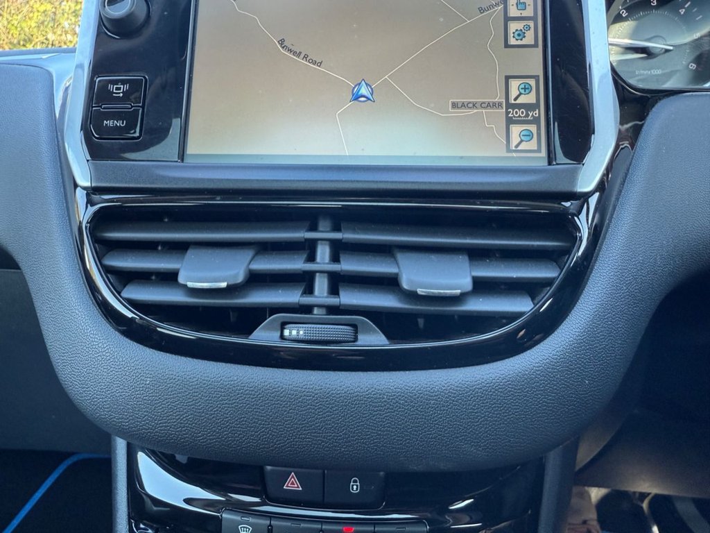 Used Peugeot 208 2012 for sale - 76469982: Photo 23