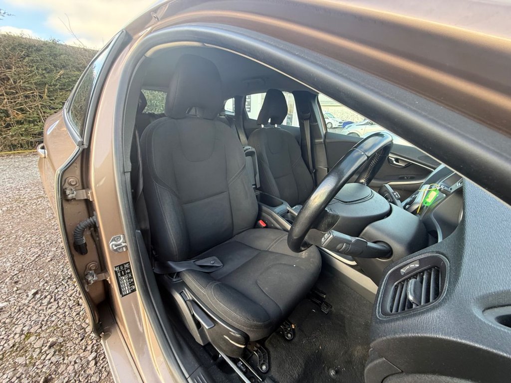 Used Volvo V40 2013 for sale - 77437154: Photo 14