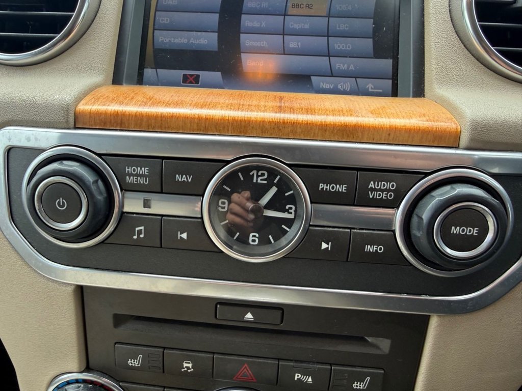 Used Land Rover Discovery 4 2010 for sale - 78097193: Photo 24