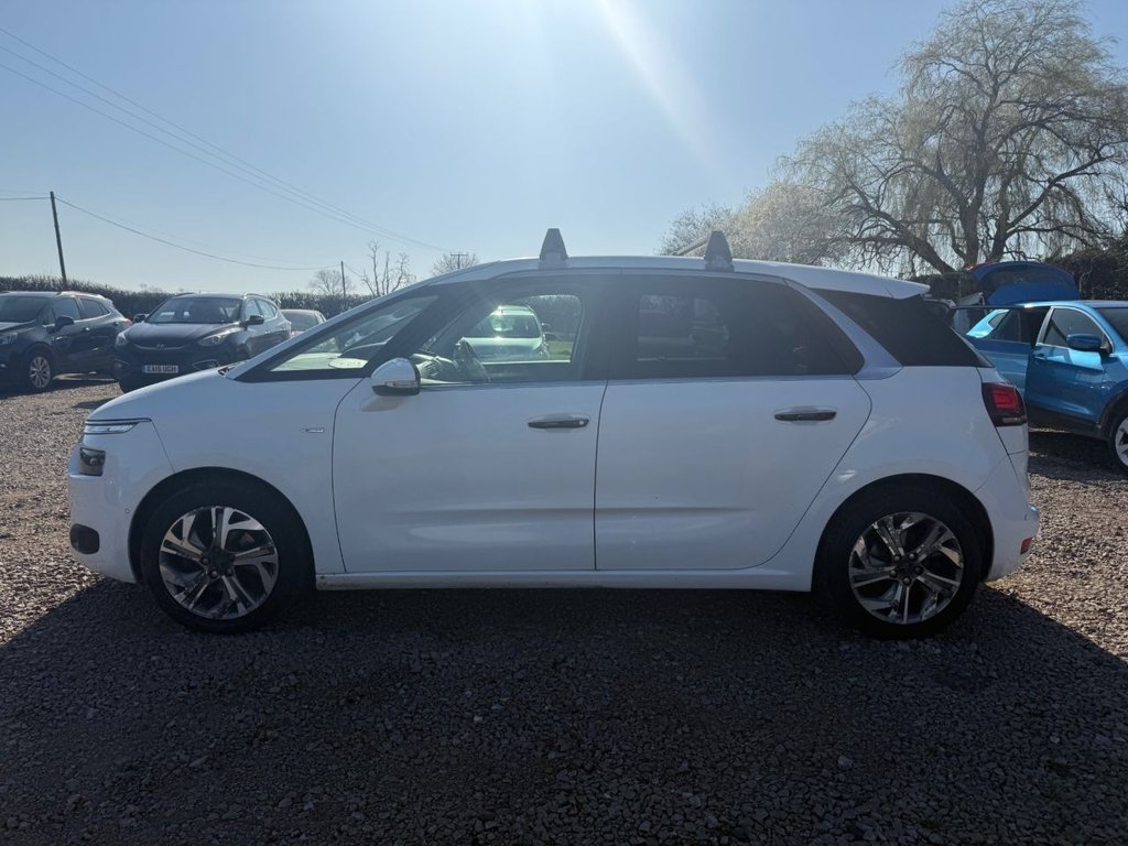 Used Citroen C4 Picasso 2013 for sale - 77765340: Photo 8