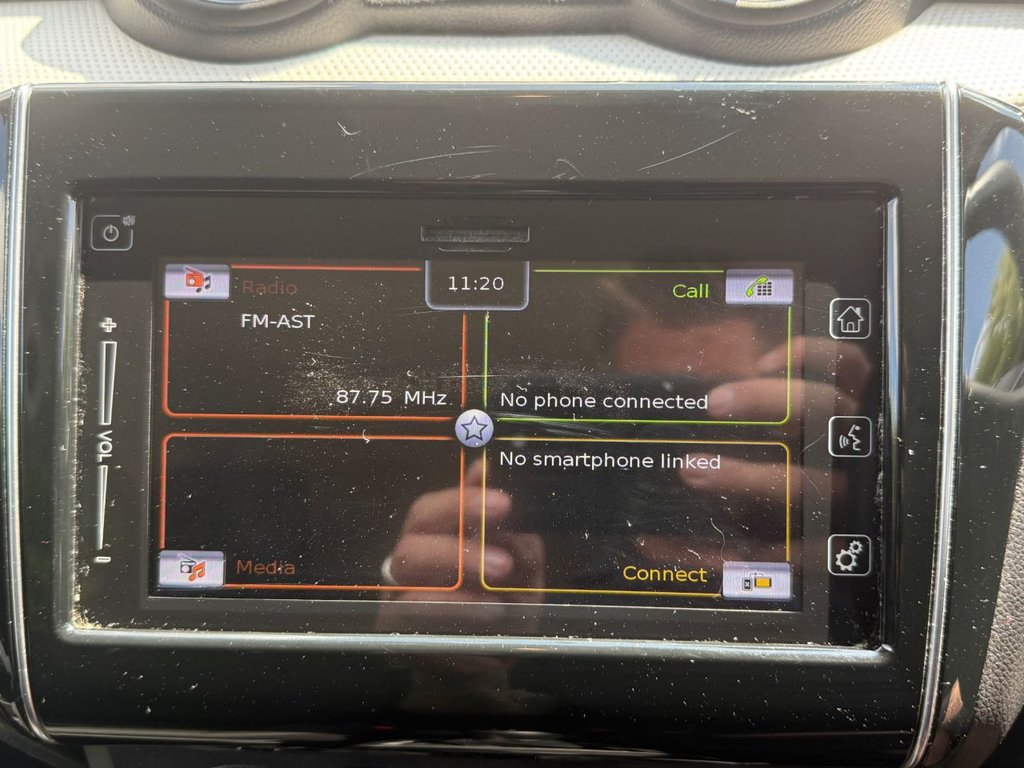 Used Suzuki Swift 2018 for sale - 77263110: Photo 32