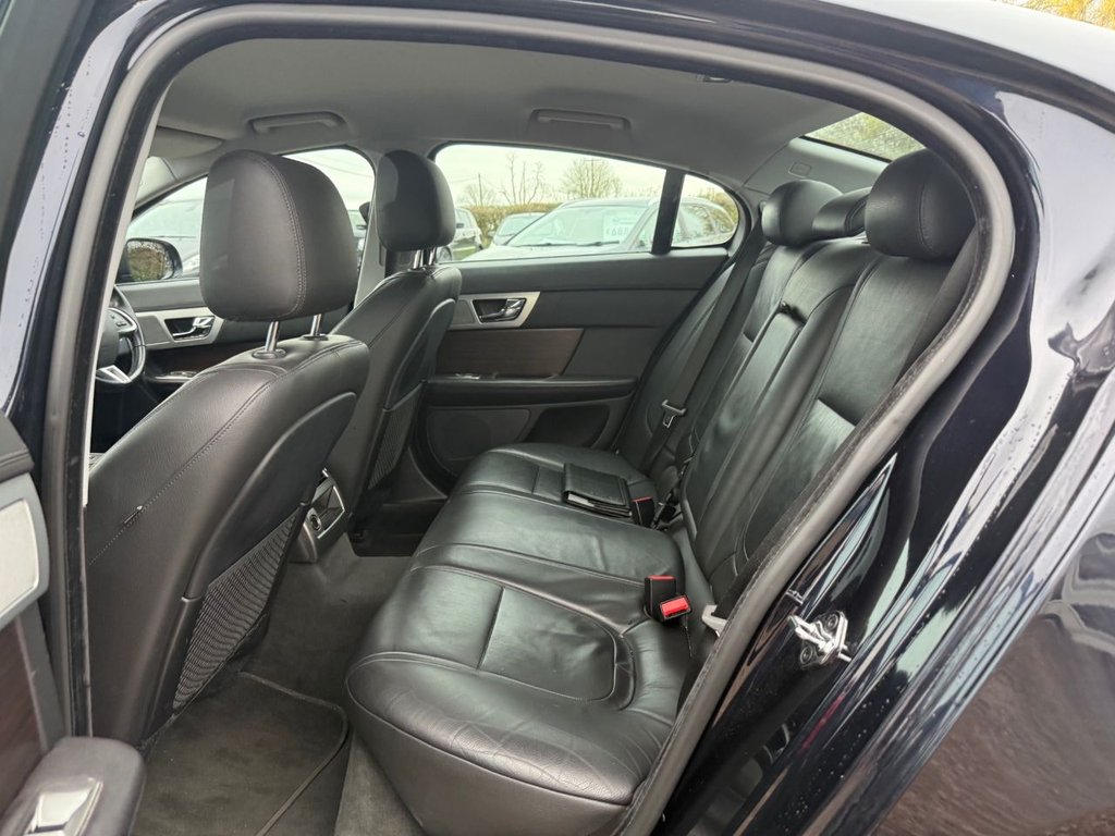 Used Jaguar XF 2011 for sale - 76923121: Photo 15