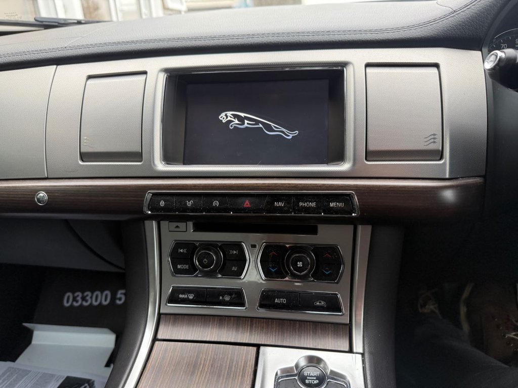 Used Jaguar XF 2011 for sale - 76923121: Photo 28