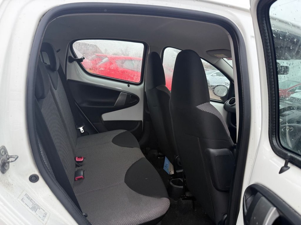 Used Toyota AYGO 2013 for sale - 77388782: Photo 10