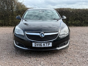 Used Vauxhall Insignia 2016 for sale - 76470436: Photo