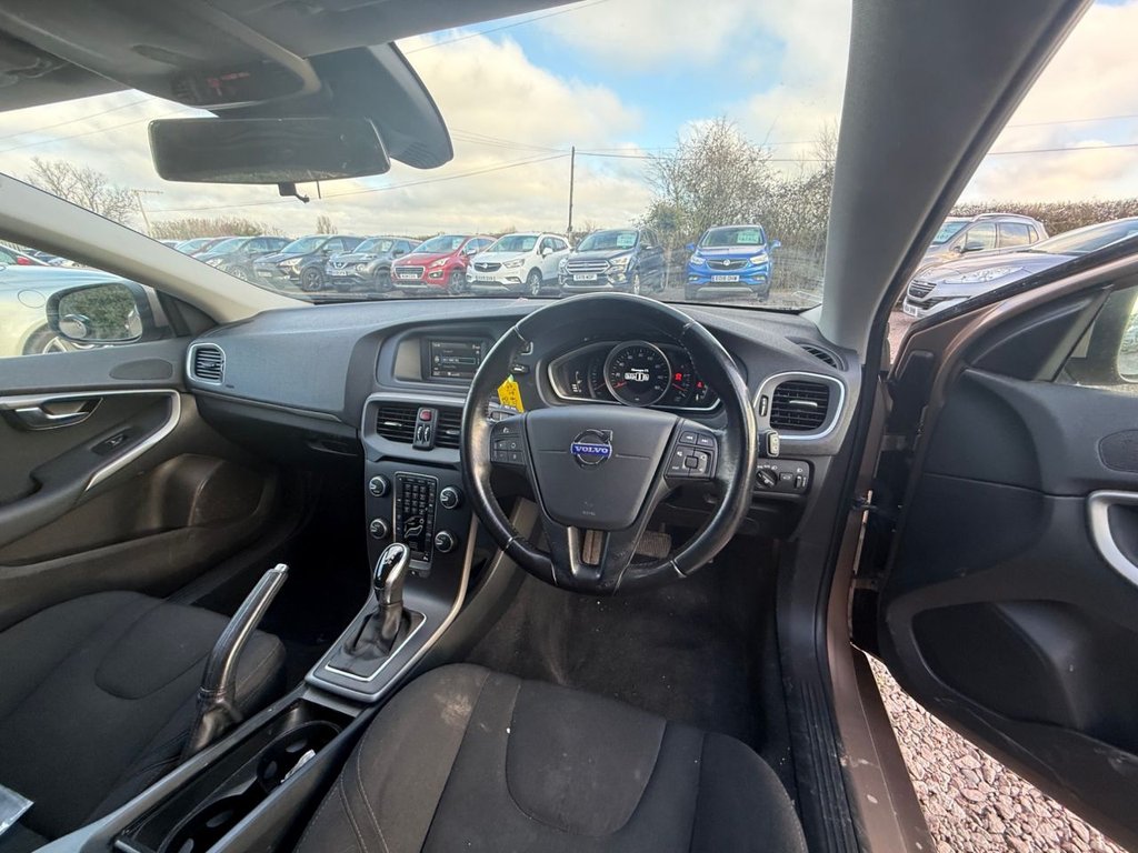 Used Volvo V40 2013 for sale - 77632014: Photo 11