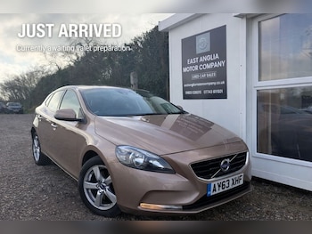 2013 (63) - D2 ES 5dr Powershift