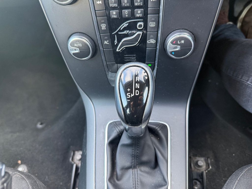 Used Volvo V40 2013 for sale - 77632014: Photo 20