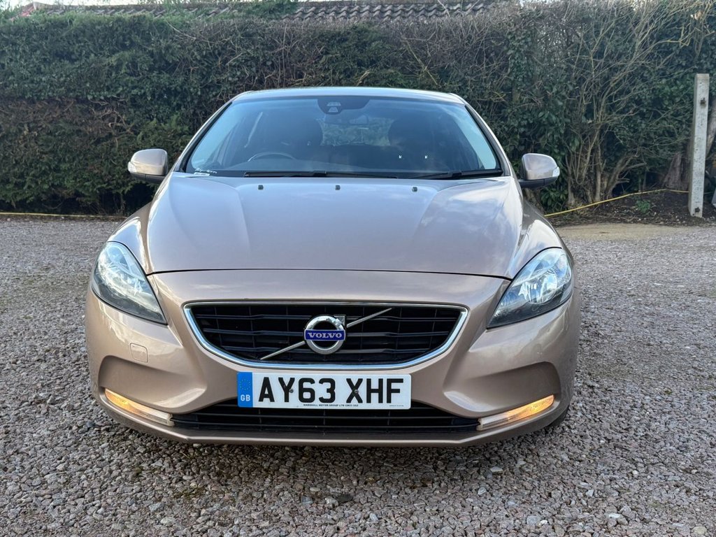 Used Volvo V40 2013 for sale - 77632014: Photo 3