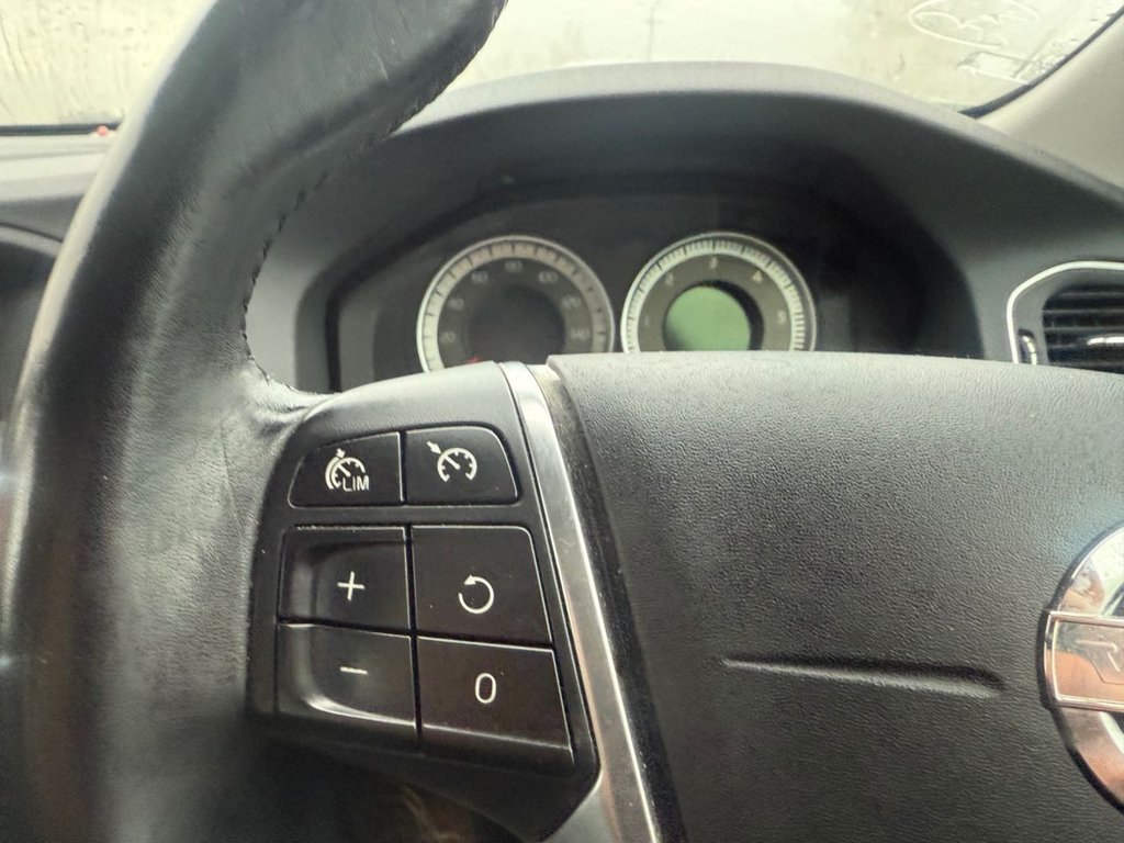 Used Volvo S60 2013 for sale - 76582759: Photo 17