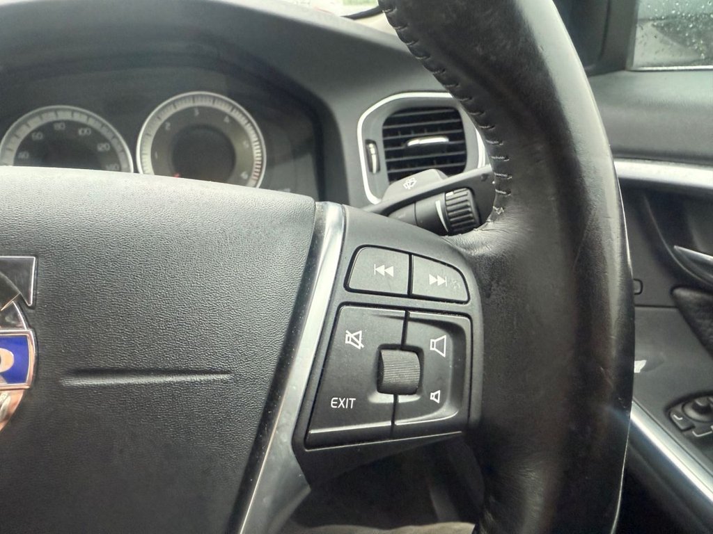 Used Volvo S60 2013 for sale - 76582759: Photo 18