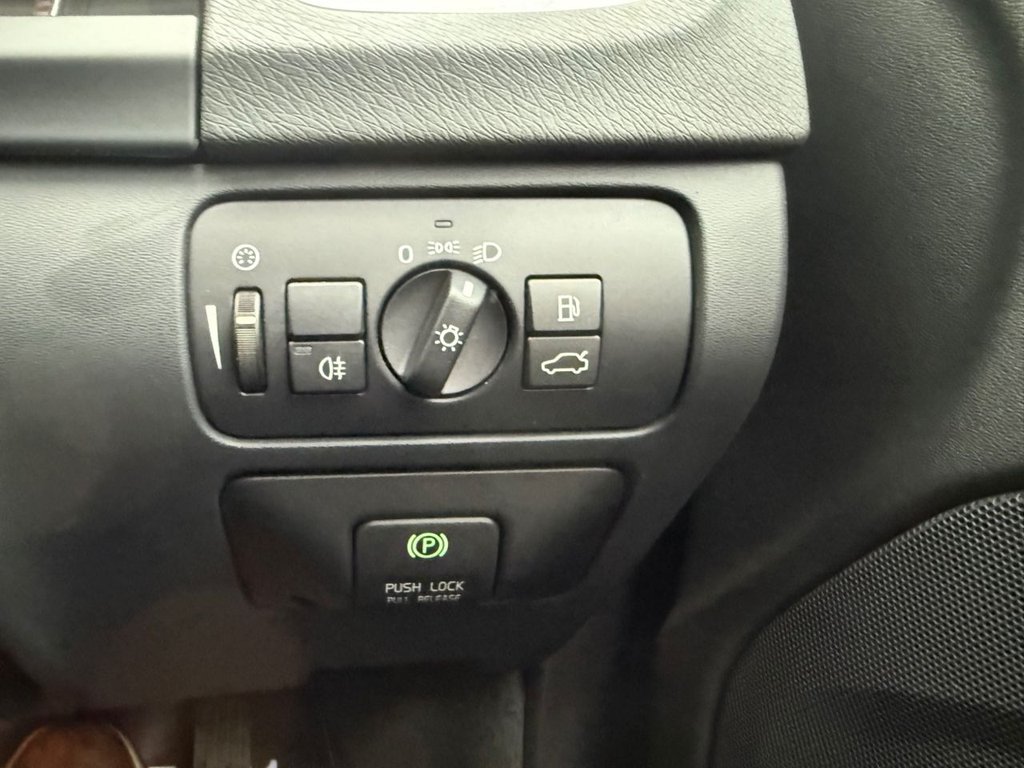 Used Volvo S60 2013 for sale - 76582759: Photo 31