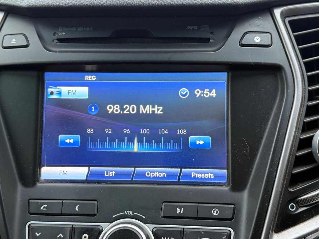 Used Hyundai Santa Fe 2015 for sale - 77507987: Photo 21