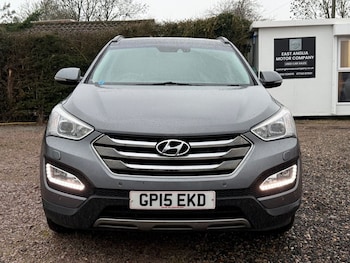 Used Hyundai Santa Fe 2015 for sale - 77507987: Photo