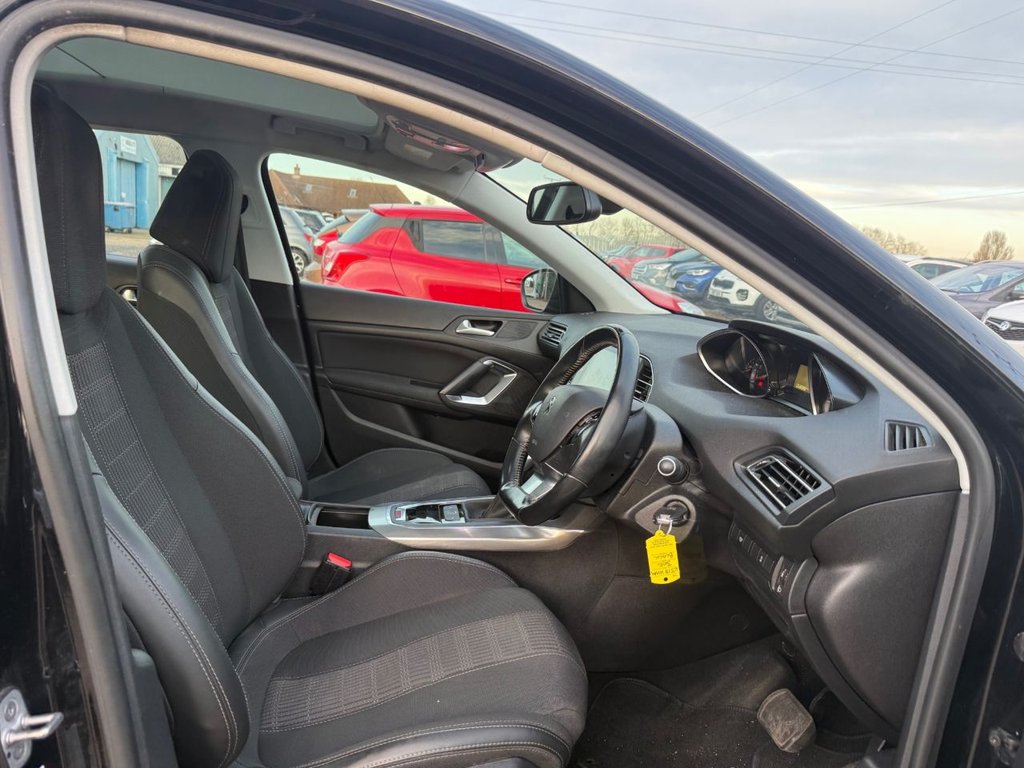 Used Peugeot 308 2018 for sale - 76841289: Photo 10