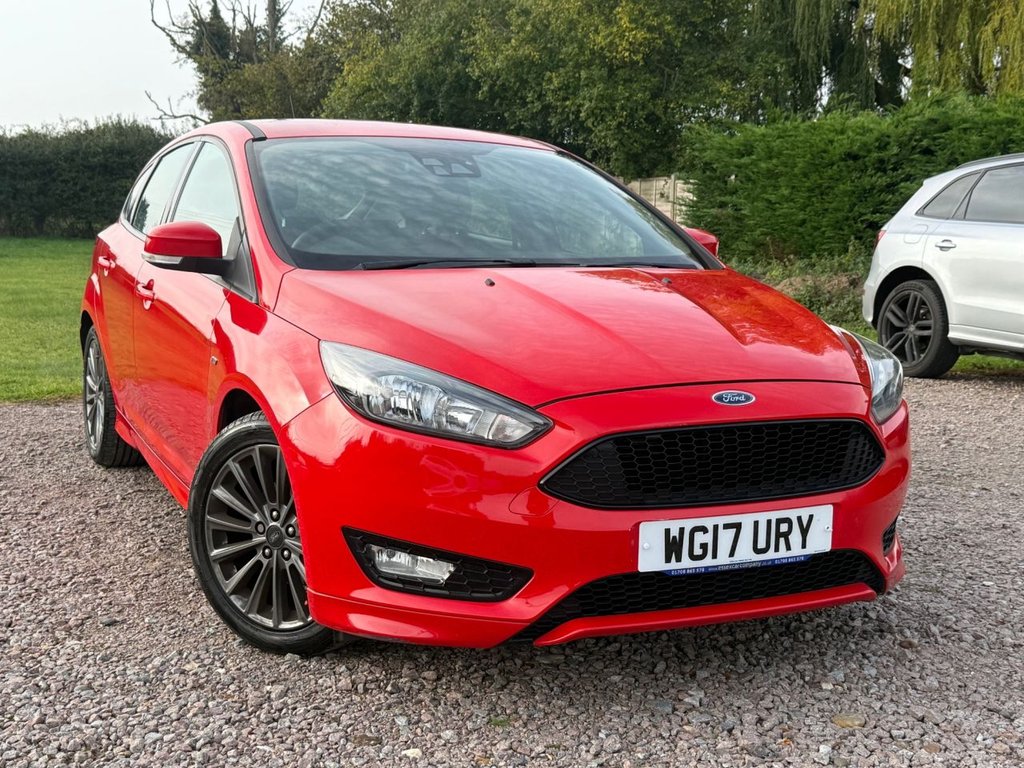 Used Ford Focus 2017 for sale - 76470009: Photo 2