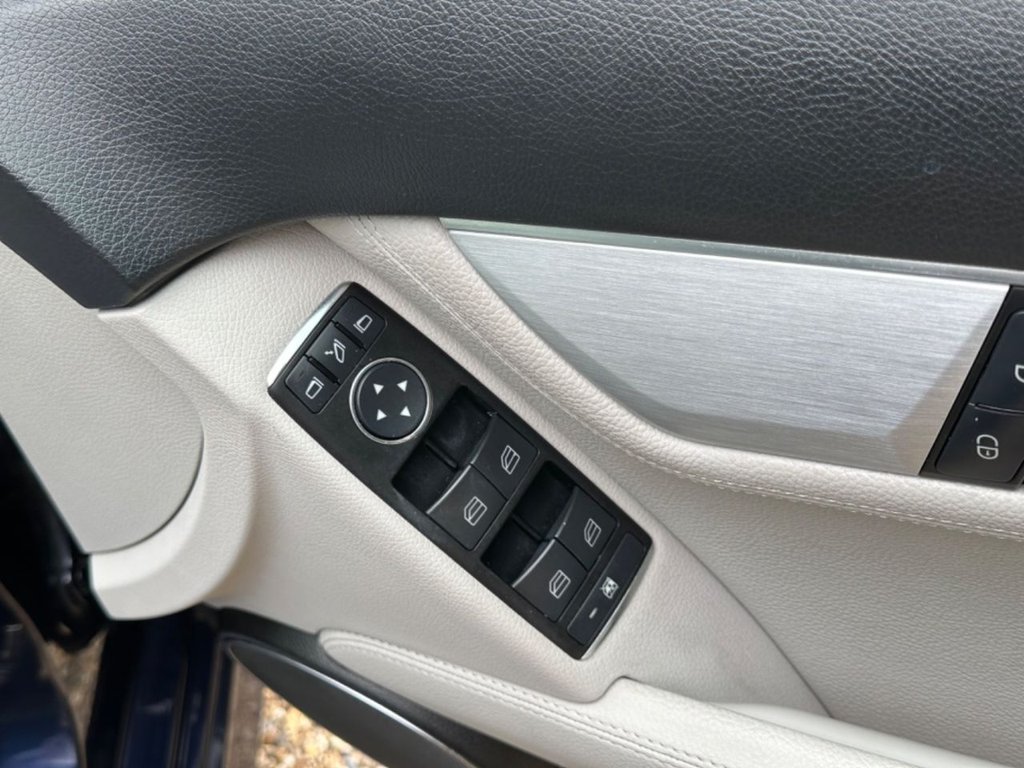 Used Renault Megane 2011 for sale - 78056198: Photo 18