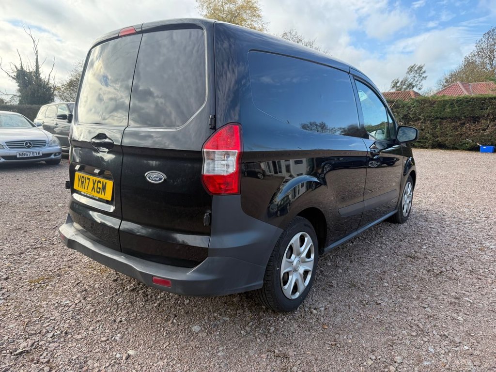 Used Ford Transit Courier 2017 for sale - 76470508: Photo 10