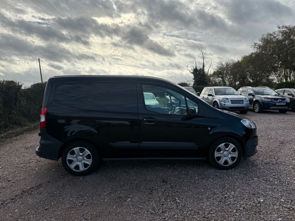 Used Ford Transit Courier 2017 for sale - 76470508: Photo 7