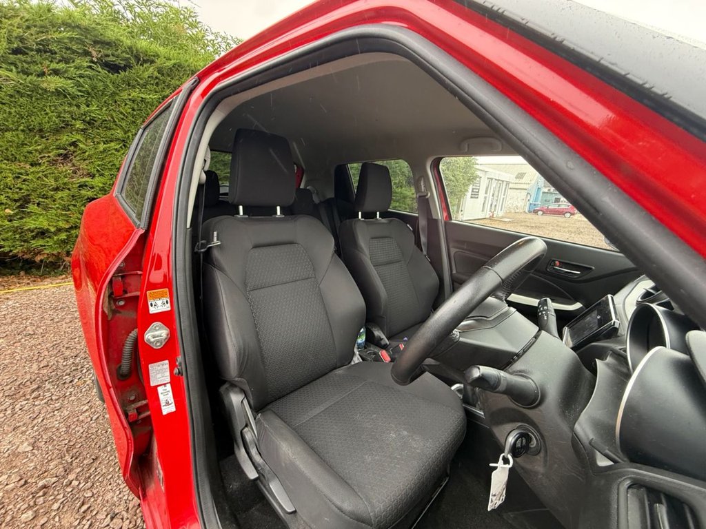 Used Suzuki Swift 2018 for sale - 76470028: Photo 10