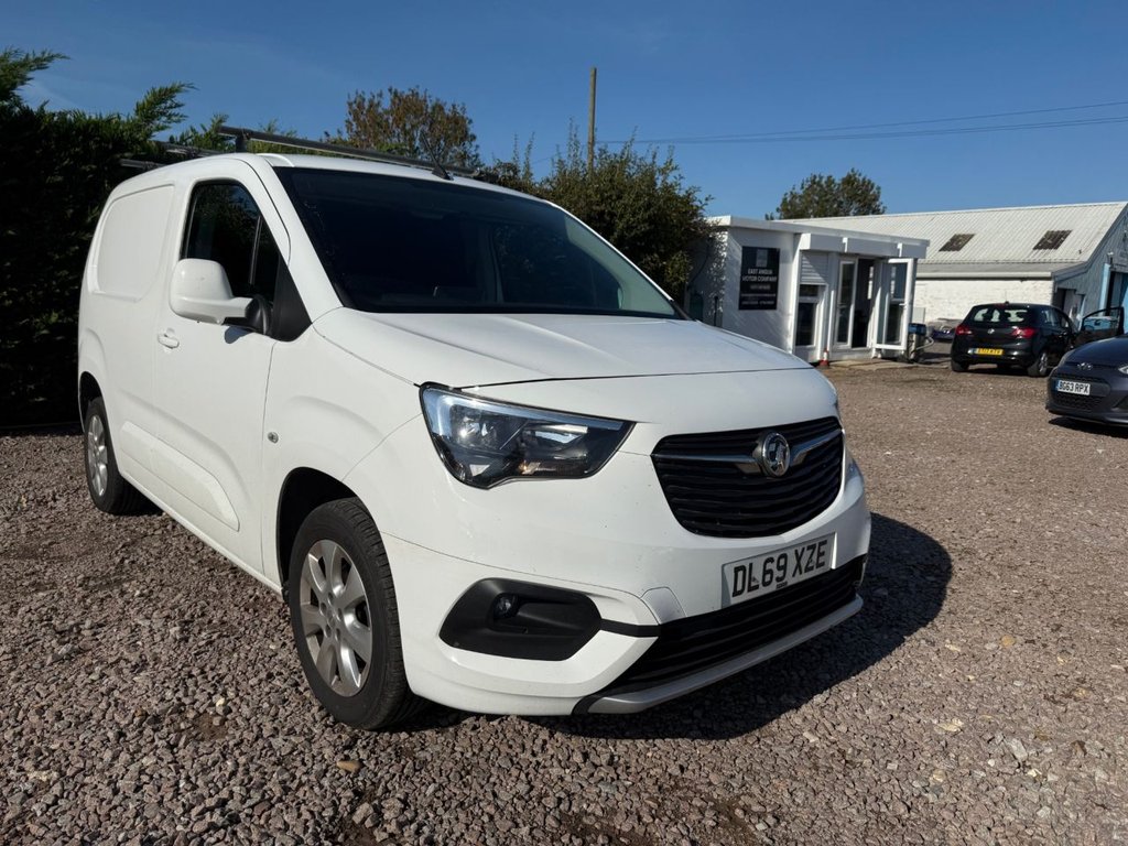 Used Vauxhall Combo 2020 for sale - 76469564: Photo 2
