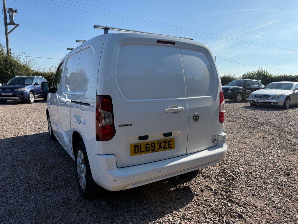 Used Vauxhall Combo 2020 for sale - 76469564: Photo 5