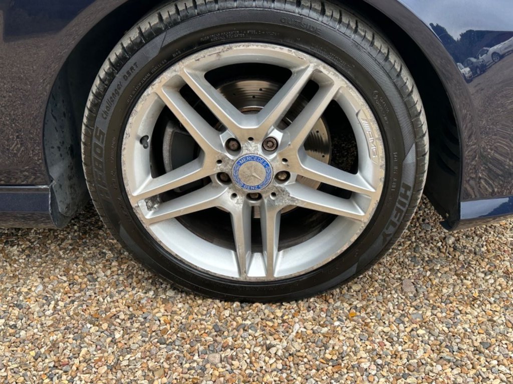 Used Renault Megane 2011 for sale - 76470051: Photo 13