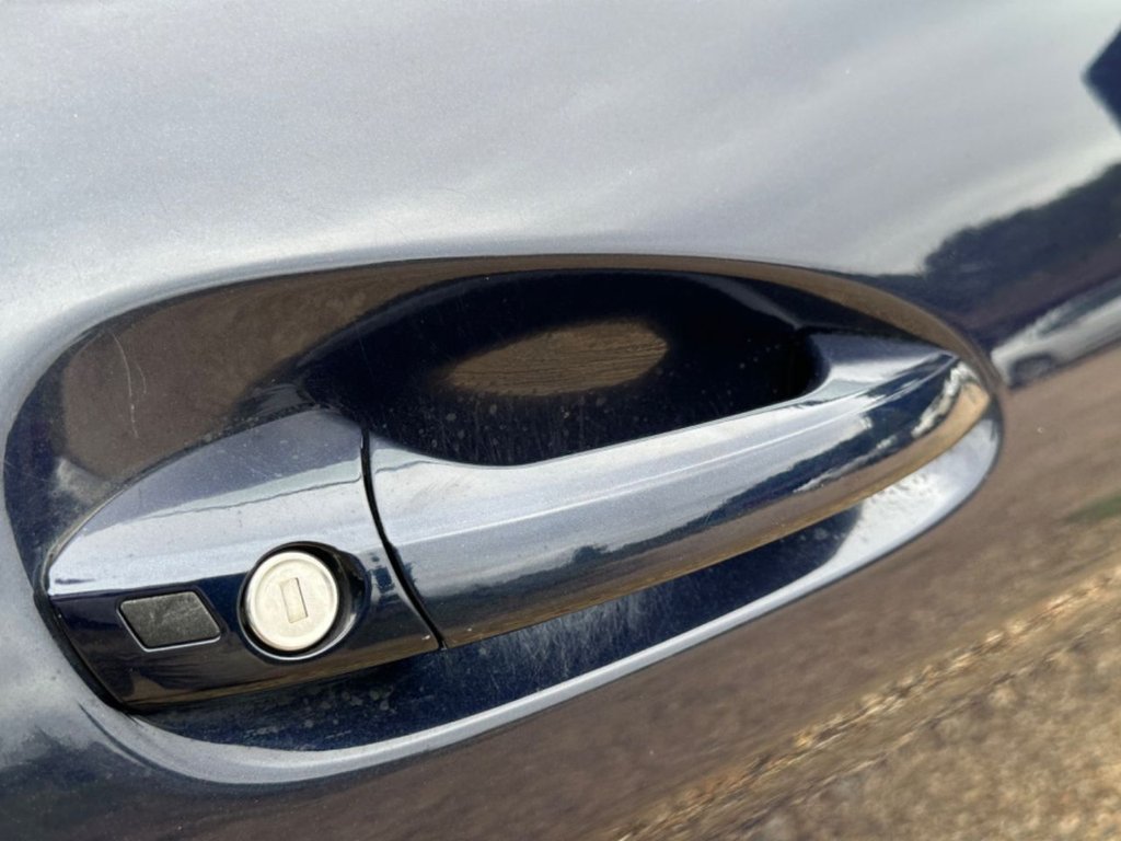 Used Renault Megane 2011 for sale - 76470051: Photo 15