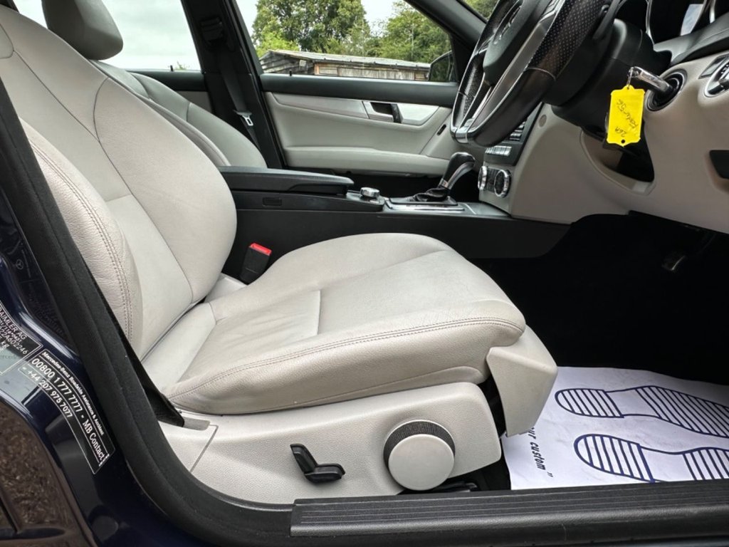 Used Renault Megane 2011 for sale - 76470051: Photo 24