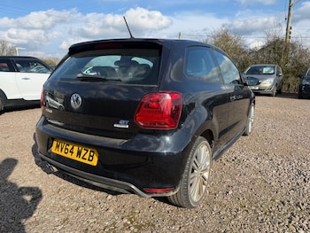 Used Volkswagen Polo 2014 for sale - 77971529: Photo