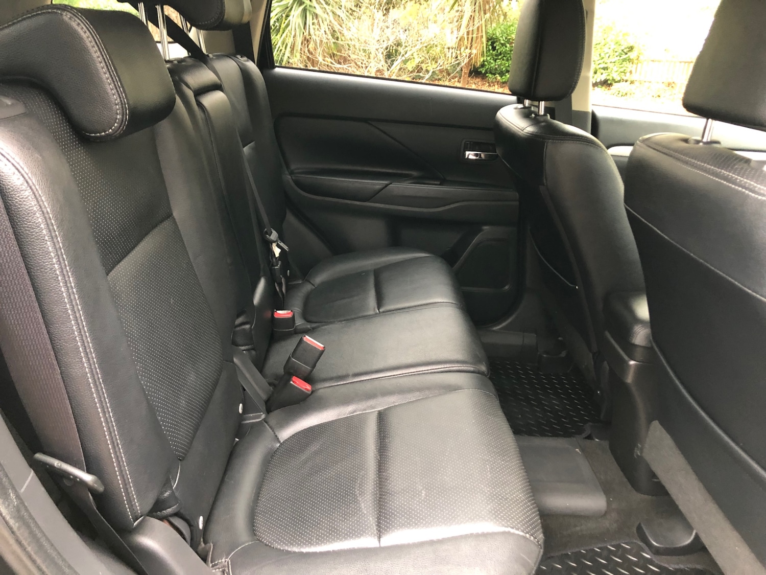 Used Mitsubishi Outlander 2015 for sale - 76618302: Photo 15