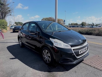 Used Peugeot 208 2016 for sale - 79591002: Photo