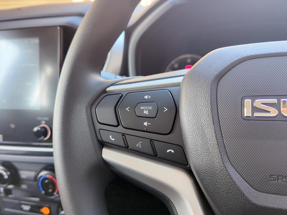 Used Isuzu D-Max 2024 for sale - 76666862: Photo 19