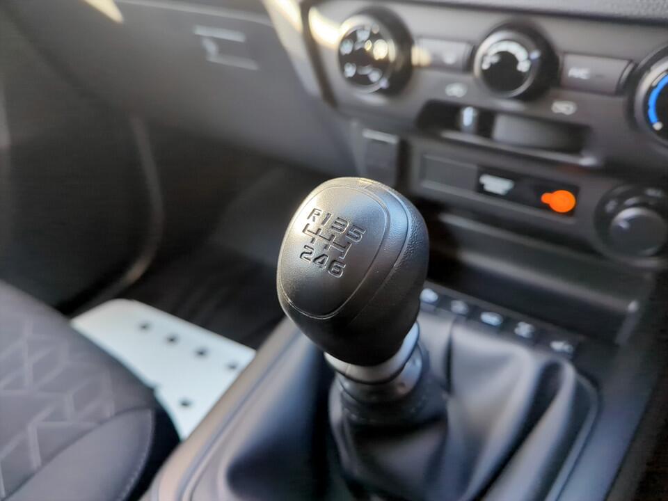 Used Isuzu D-Max 2024 for sale - 76666862: Photo 28