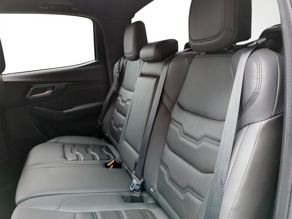 Used Isuzu D-Max 2024 for sale - 76824539: Photo 10