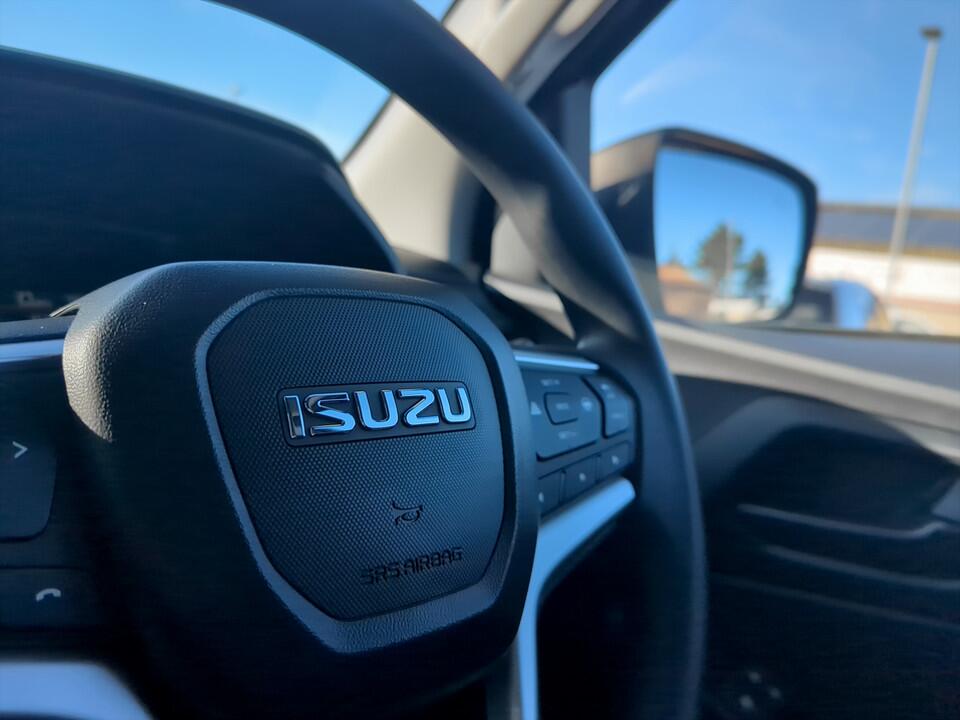 Used Isuzu D-Max 2024 for sale - 76666601: Photo 14