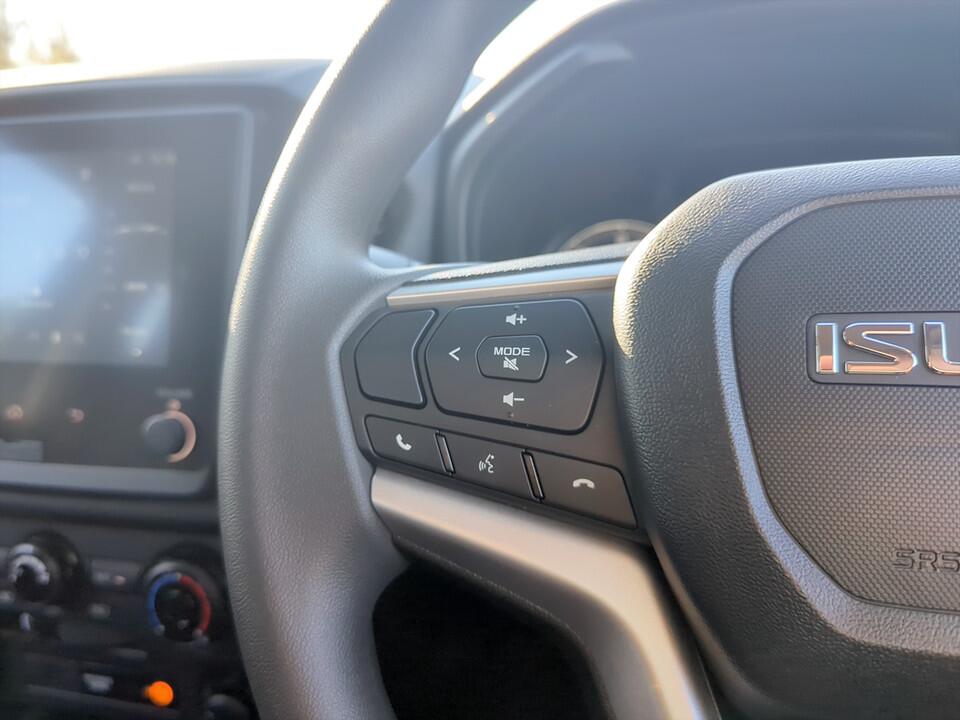 Used Isuzu D-Max 2024 for sale - 76666601: Photo 16