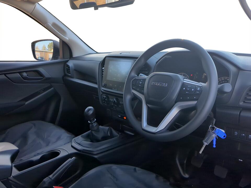 Used Isuzu D-Max 2024 for sale - 76666601: Photo 6