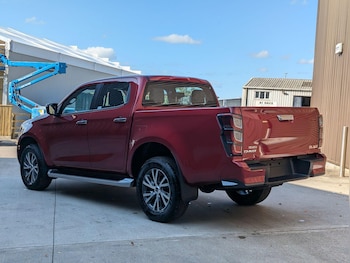Used Isuzu D-Max 2025 for sale - 77143696: Photo