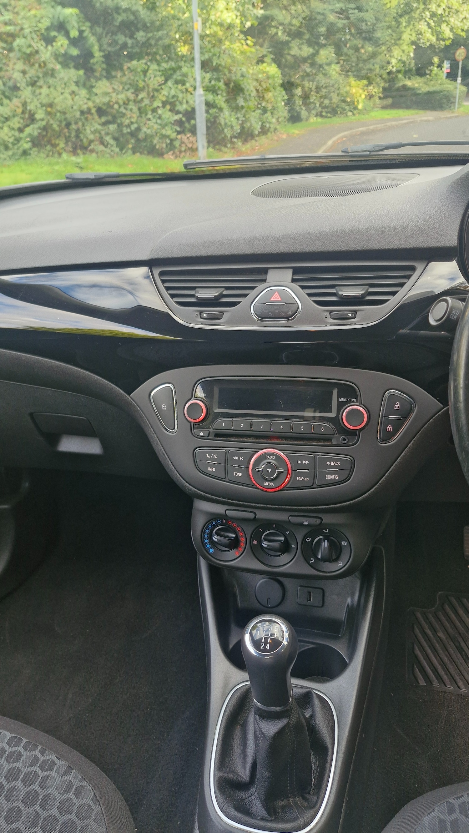 Used Vauxhall Corsa 2015 for sale - 76130913: Photo 13