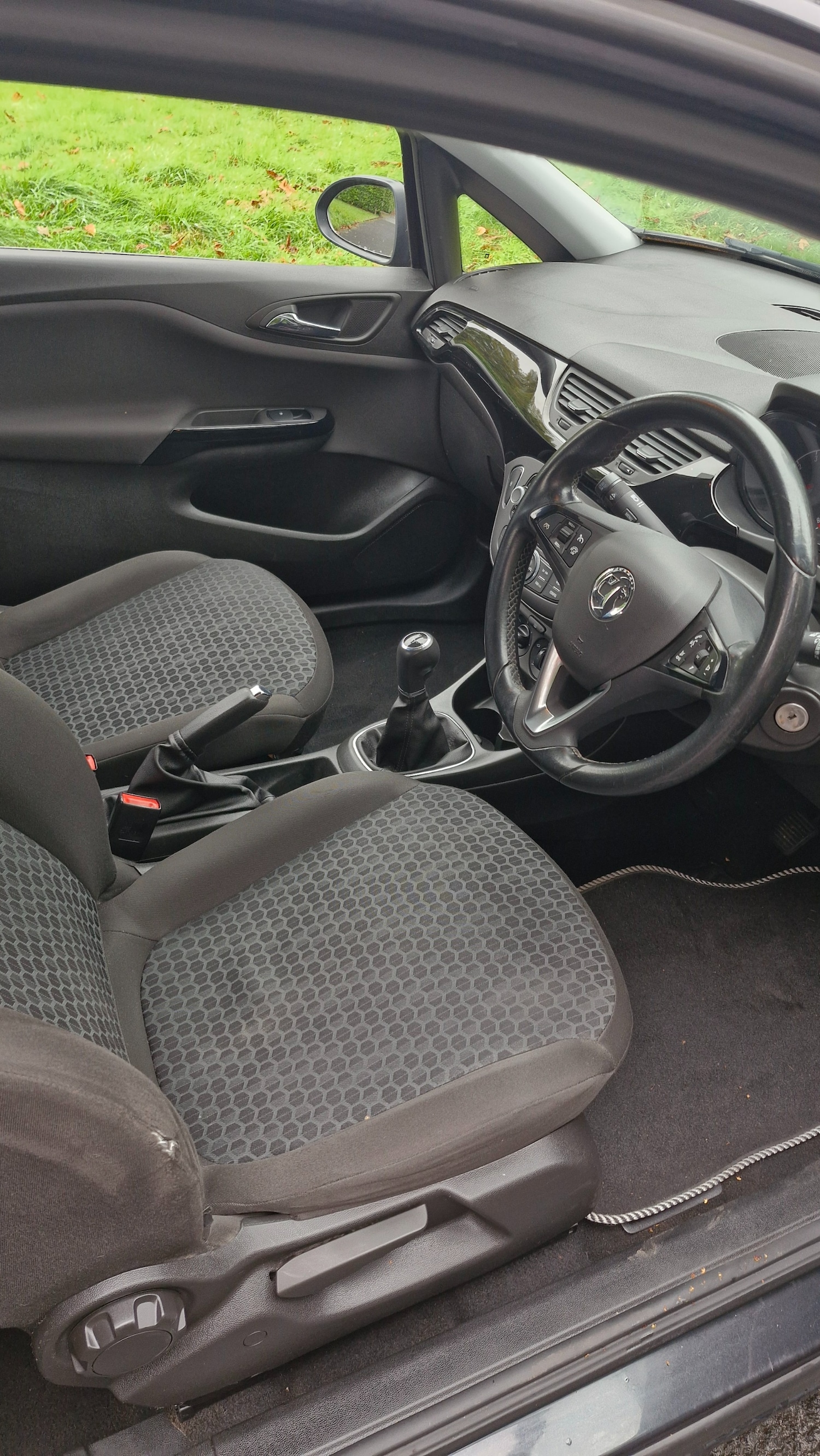 Used Vauxhall Corsa 2015 for sale - 76130913: Photo 9